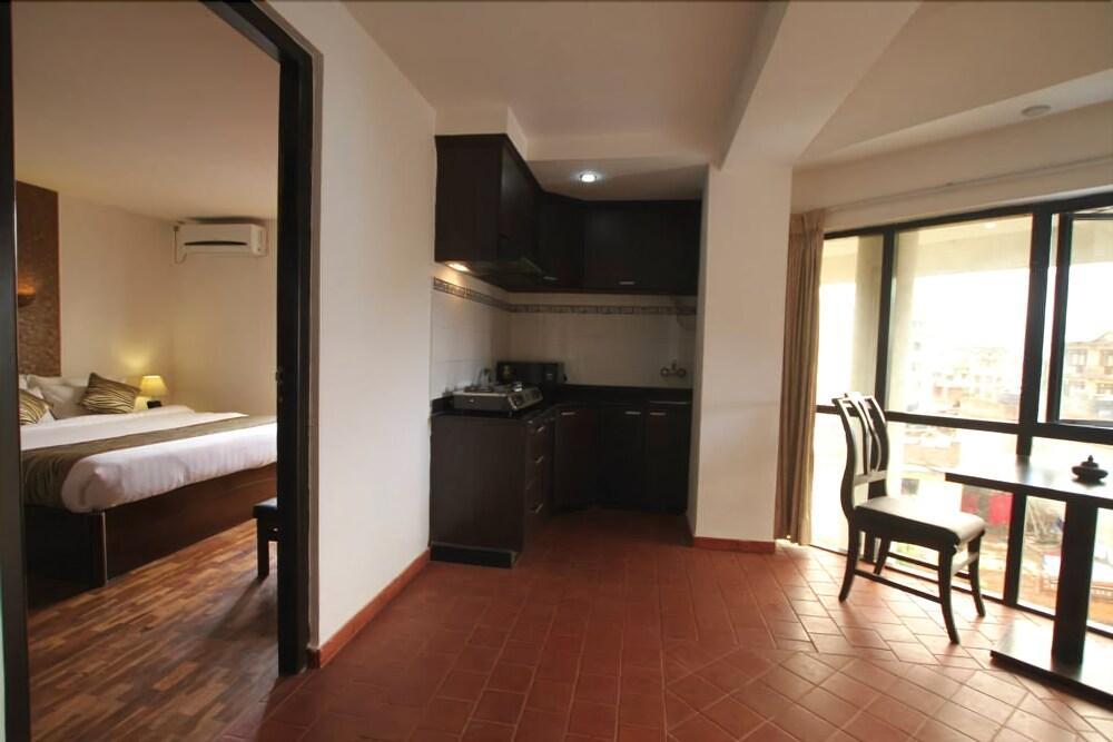 Gaju Suite Hotel Katmandu Dış mekan fotoğraf