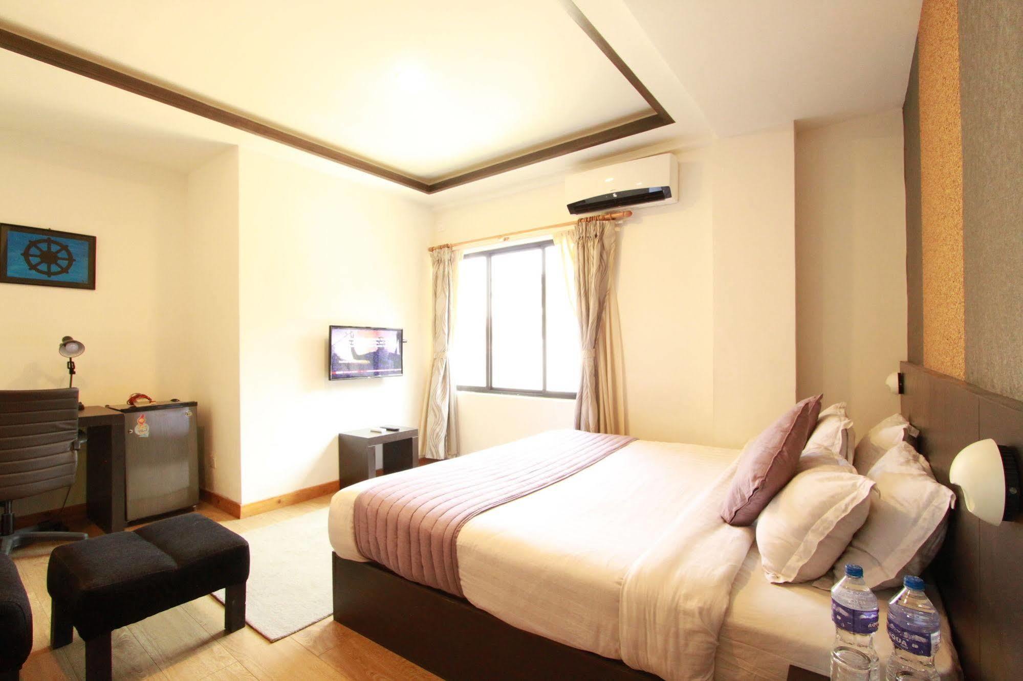 Gaju Suite Hotel Katmandu Dış mekan fotoğraf