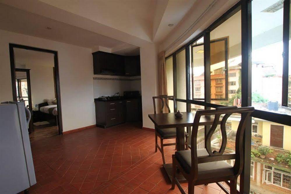 Gaju Suite Hotel Katmandu Dış mekan fotoğraf