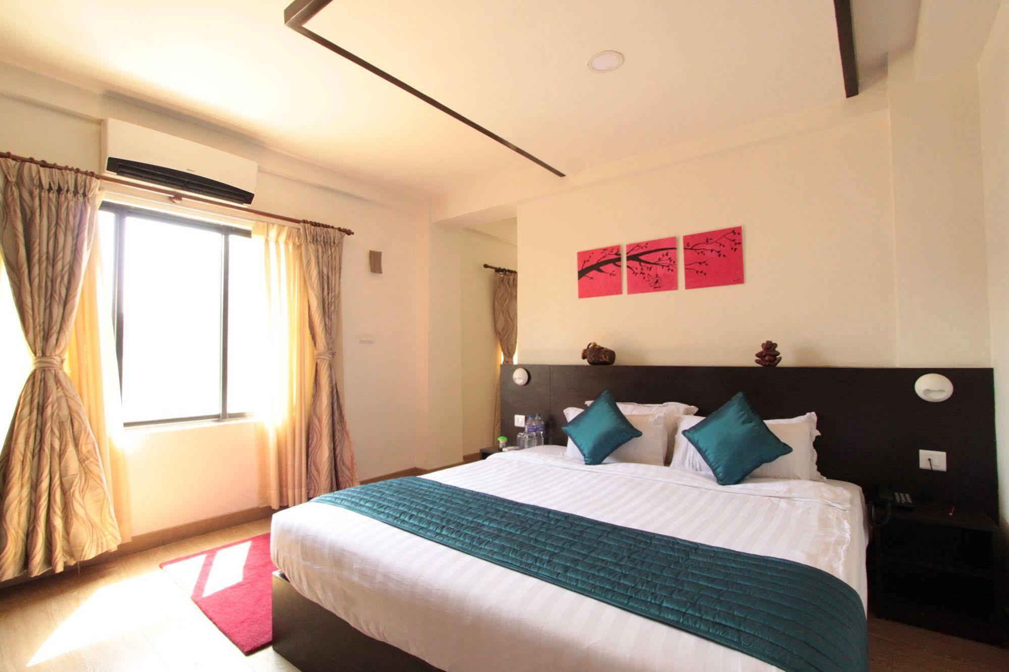 Gaju Suite Hotel Katmandu Dış mekan fotoğraf